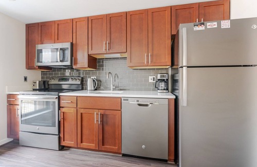 Ballston Apartamento | Blueground | Virginia Sq, pool & w/d, nr parks