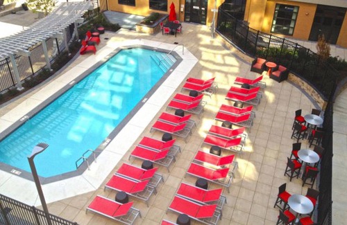 Ballston Apartamento | Blueground | Virginia Sq, pool & w/d, nr parks