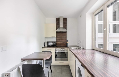 Gersthof Apartamento | Blueground | Währing, balcony, nr Türkenschanzpark