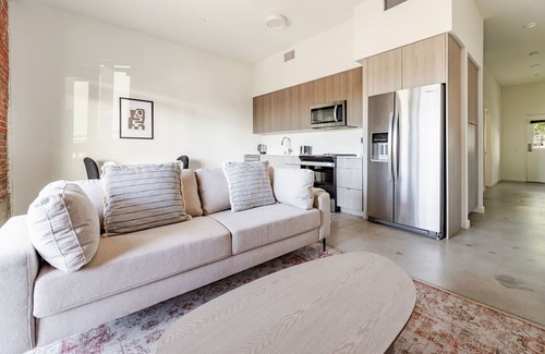 Alameda Apartamento | Blueground | West Alameda, balcony, nr Alameda Beach