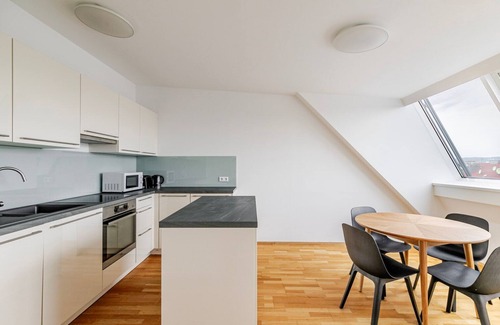 Wieden Apartamento | Blueground | Wieden, city view, nr Belvedere
