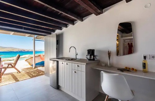 Apollonia Apartamento | BlueNote Milos - Sea Side Boathouse