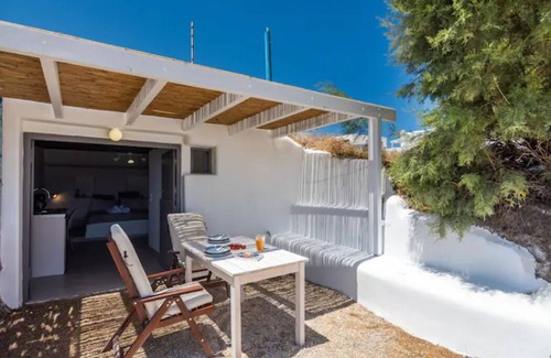 Apollonia Apartamento | BlueNote Milos - Sea Side Boathouse