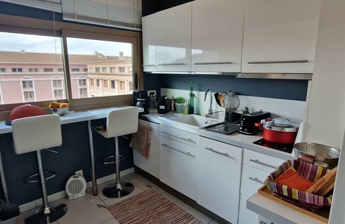 Est Apartamento | "BlueSky" air-conditioning-wi-fi garage- 5m from town center.