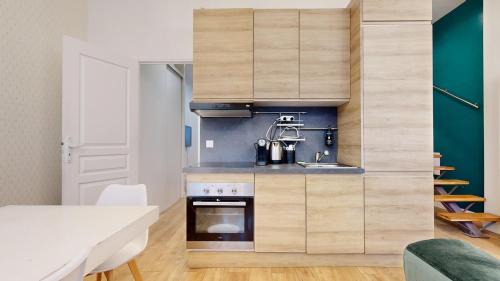 Saint-Vincent-de-Paul Apartamento | Bluestay 4 - Superbe appartement à Paris