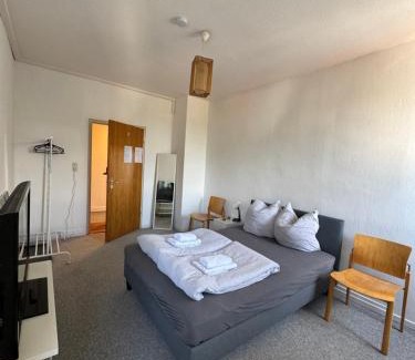 Ehrenstein Apartamento | Bluestone Appartements - 23qm free and near parking