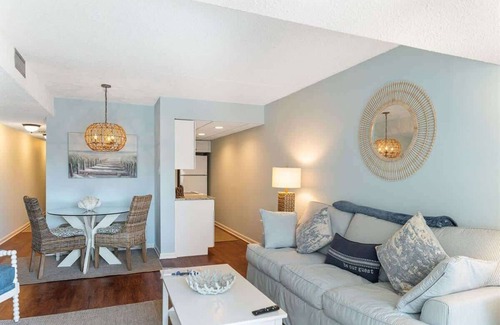 North Ocean City Condominio | Bluewater East | 1BR 1BA Condo Oceanside w/pool