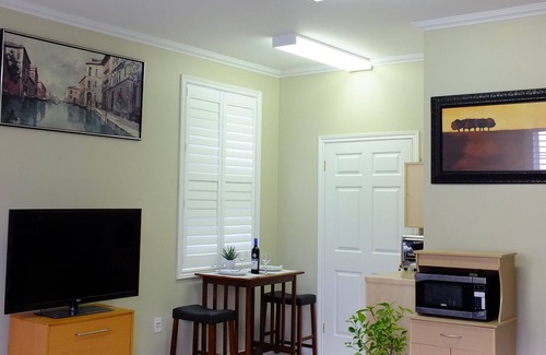 Vernon Bridge Apartamento | Bluewaters Bachelor Suite