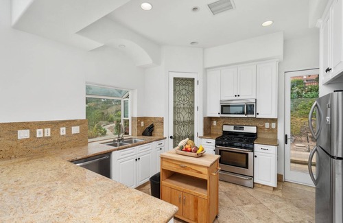Western Malibu Casa | Bluff Property - Compound w/ Infinity Pool, Ocean Views & Guest House