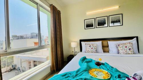 New Town Apartamento | BluO Lake View 1BHK New Town - Terrace Garden, Gym