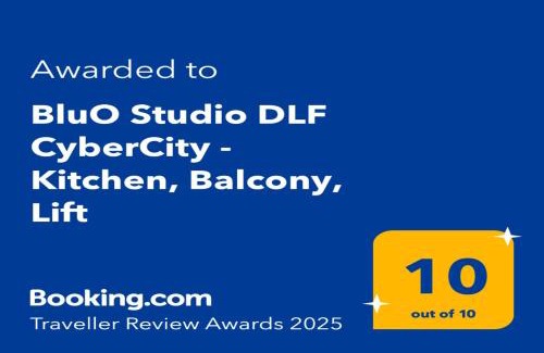 DLF City Apartamento | BluO Studio DLF CyberCity - Kitchen, Balcony, Lift