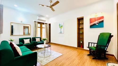 Vasant Vihar Apartamento | BluO Vasant Vihar PVR - Kitchen, Terrace, Lift