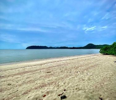Ranong Hotel | BMB Boun Marvin Payham Bungalows