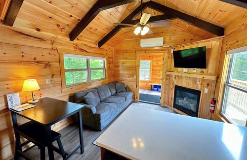 Twin Mountain Casa | BMV6 Tiny Home Topline