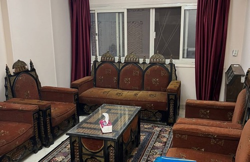 Agouza Apartamento | BnB Cairo-Charming 2-bedroom apartment in delightful Giza Governorate with AC