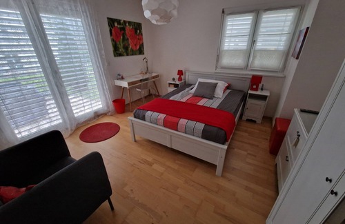 Mies Cama Y Desayuno | BnB Les Coquelicots