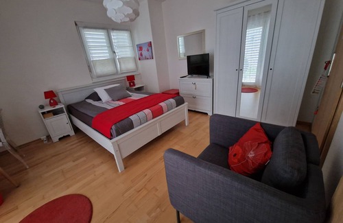 Mies Cama Y Desayuno | BnB Les Coquelicots