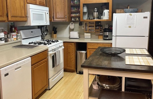 Coventry Apartamento | BnB “The Get Away” 600sf on Rock Farm, Wooded, Trails, UConn, Private, Clean 5⭐️