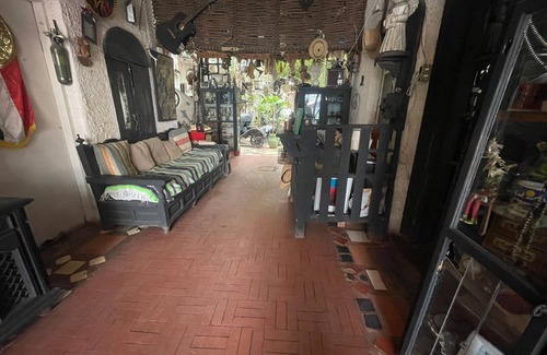 La Paz Hotel | 🏡 BNB Yeneka – Tu refugio artístico en el corazón de La Paz