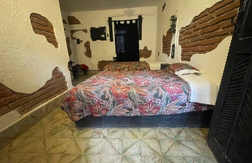 La Paz Hotel | 🏡 BNB Yeneka – Tu refugio artístico en el corazón de La Paz