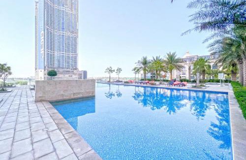 Business Bay Apartamento | bnbme - Luxury 2BR Business Bay Apt w Canal Views Pool Gym Free Parking Downtown