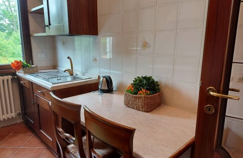 Travedona-Monate Apartamento | Bnbook- Casa Dei Peschi 2 - Lago di Monate