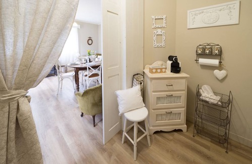 Porto Valtravaglia Apartamento | Bnbook Maison Charlotte Apartment with 2 bedrooms Maggiore Lake