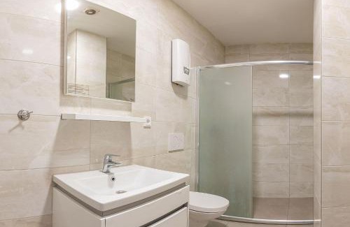 Hanau Apartamento | BOARDINGHOUSE KAYSER Günstige Monteursunterkunft, Monteurwohnung in Hanau bei Frankfurt am Main und Aschaffenburg, KOSTENFREIE PARKPLÄTZE!