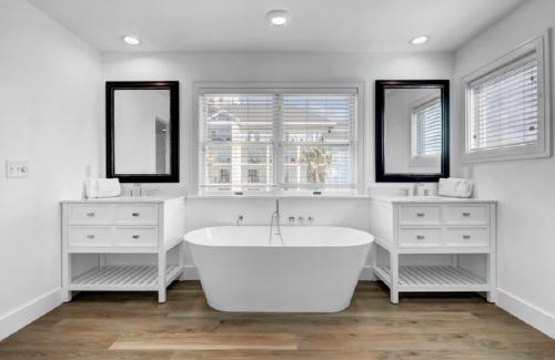 Isle of Palms Casa | Boardwalk 121 by Wild Dunes, in Resort Core
