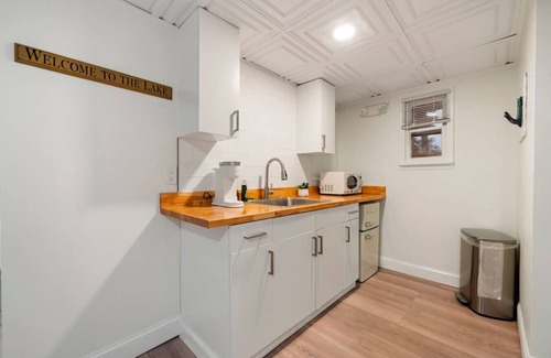 Sylvan Beach Apartamento | `Boardwalk Bungalow`-2 Beds, 1min walk to Beach!