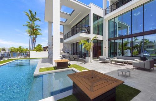 Coral Ridge Casa | Boardwalk Mansion