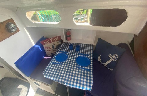 East Boldon Cabina | Boat BnB, but not on the sea!