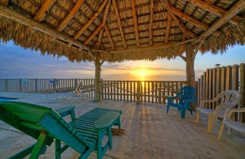 Flour Bluff Casa | Boat Dock Pool Private Fishing Village Roseate Spoonbill by AvantStay