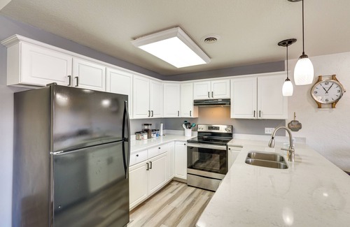 Lake Ozark Apartamento | Boat Dock & Slip Access: Lake of the Ozarks Gem