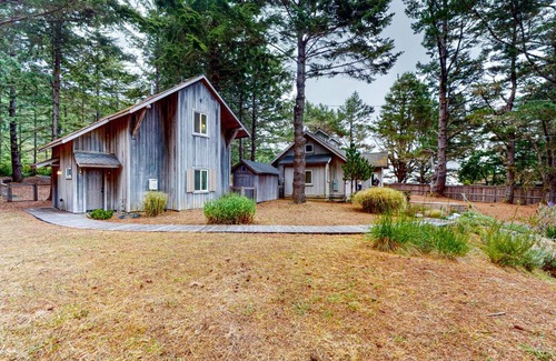 Shelter Cove Casa | Boat House