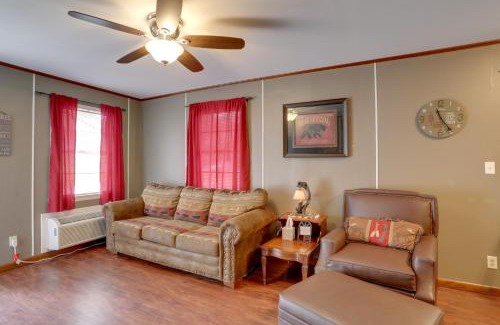 Greers Ferry Casa | Boat, Swim and Hike Cottage Near Greers Ferry Lake!