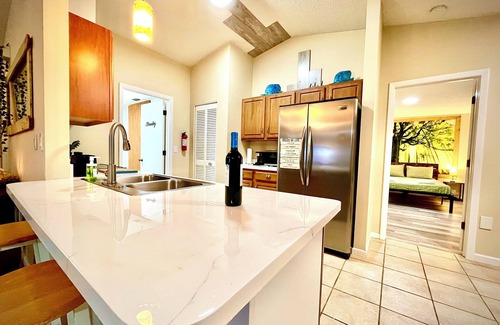 Palm Bay Casa | Boat Waterfall House with a treasure hunt experience for kids