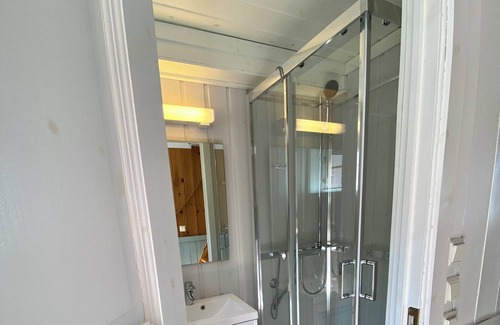 Afjord Apartamento | Boathouse apartment with sea view, Floating sauna, floating garden and bbq (nr2)