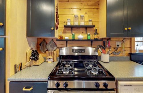 Greenville Casa | Bobcat Cabin