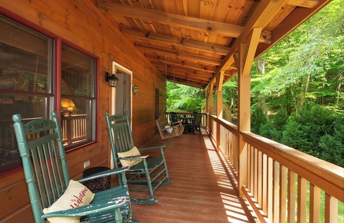 Sugar Grove Cabina | 🐾 Bobcat Run - real log cabin w/ huge hot tub! Near Watauga Lake 🚤 & River 🐟