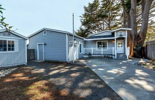 Old Town Casa | Bodega Bay Beach Bungalow