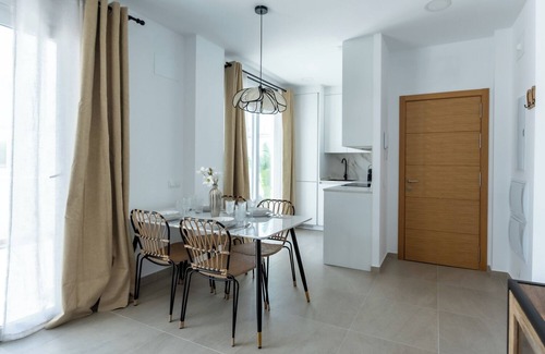 Villanueva del Ariscal Apartamento | Bodega Olehousing - Tres Habitaciones Piso, Capacidad 6
