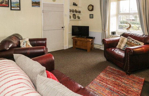 Penrhyndeudraeth Cabaña | BODORWEL COTTAGE, family friendly, with open fire in Penrhyndeudraeth