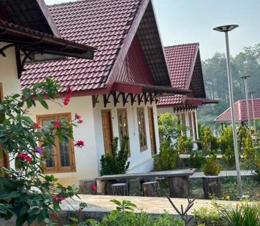 Traeng Trayueng Casa | Boeung Kirirum Lumhae Resort