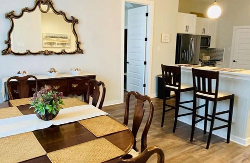 Highland Lake Estates Casa | Bogi's Casa Lago - Near Lake Travis!