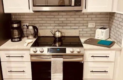 Highland Lake Estates Casa | Bogi's Casa Lago - Near Lake Travis!