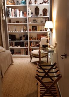 Merignac Cama Y Desayuno | "Bohème Chic" TramA direct aéroport-gare StJean-Bordeaux centre Station Alfred de Vigny 5mn de l appartement Parking gratuit