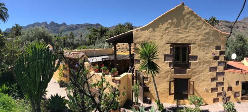 El Ingenio Casa | Bohemian Hideaway Finca - 2 unique houses with shared pool