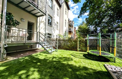 Andreasvorstadt Apartamento | BohnApartments - Altstadtoase - Balkon und Garten - WLAN