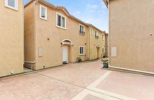 Lincoln Acres Casa | Boho 4Bedroom Family Townhome (10 min to SD Zoo)